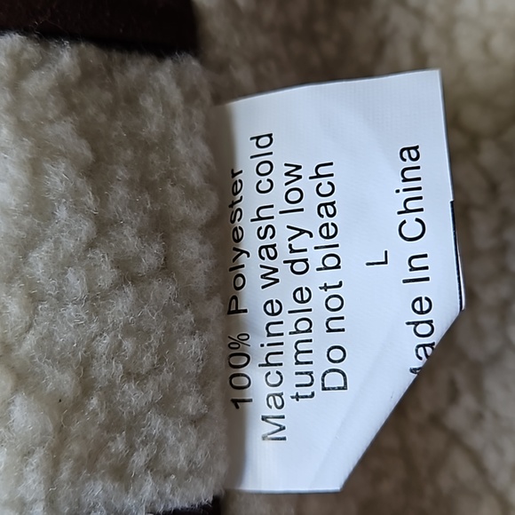 Petrageous Designs Red Sherpa Dog Jacket Size Large NWT - Picture 4 of 8